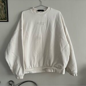Essentials Fear of God Oversized Crewneck Sweatshirt in Cream